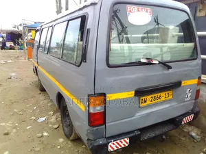 Nissan Caravan (Urvan) 2011 Grey