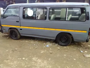 Nissan Caravan (Urvan) 2011 Grey