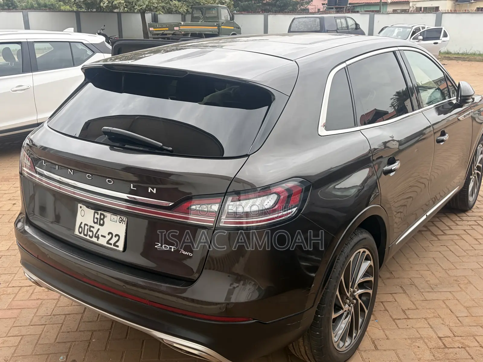 Lincoln Nautilus Reserve AWD 2019 Brown