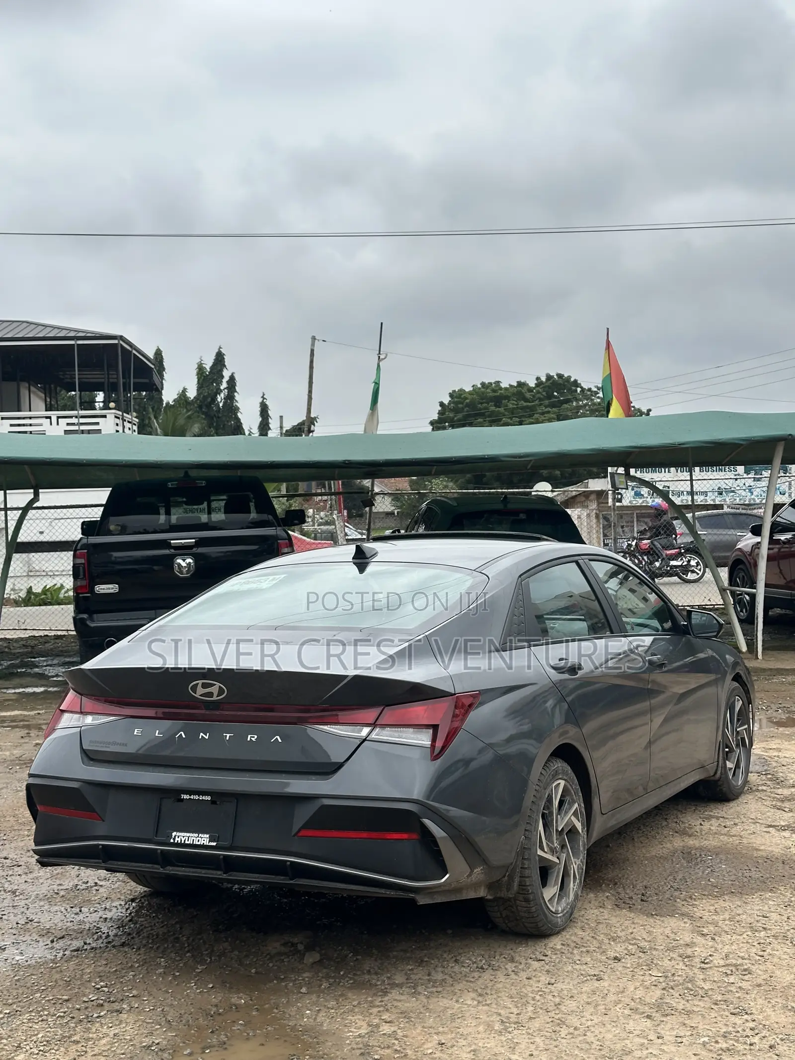 Hyundai Elantra SEL 2024 Gray
