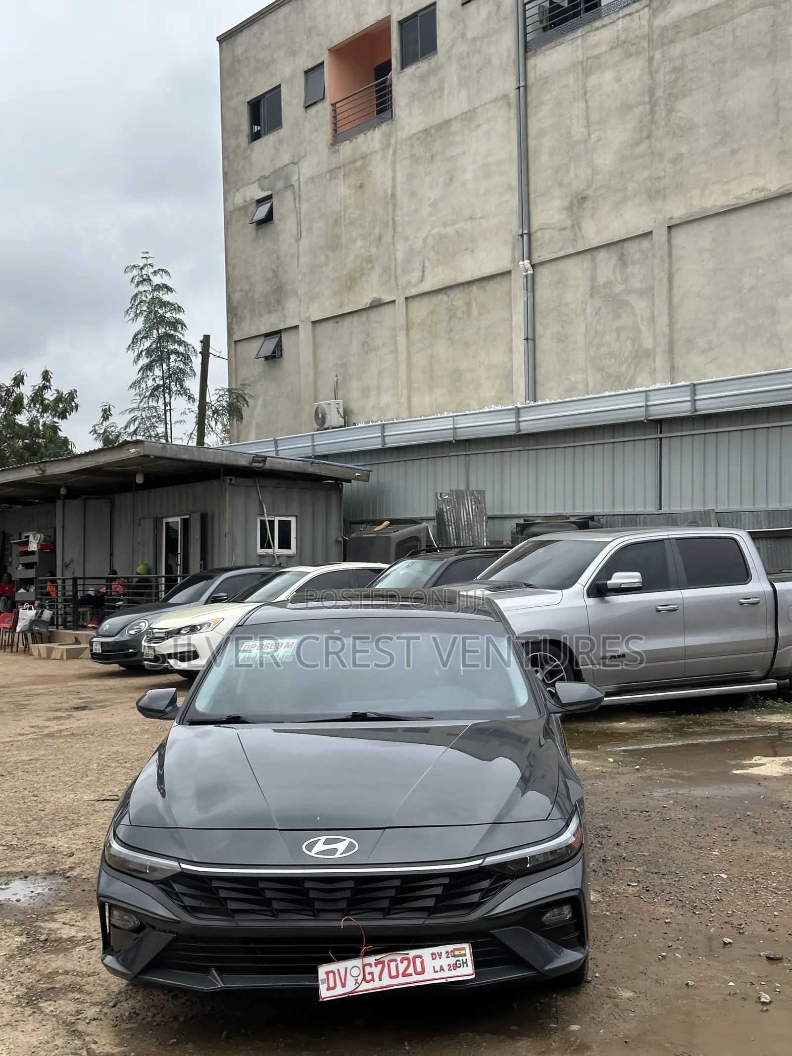 Hyundai Elantra SEL 2024 Gray