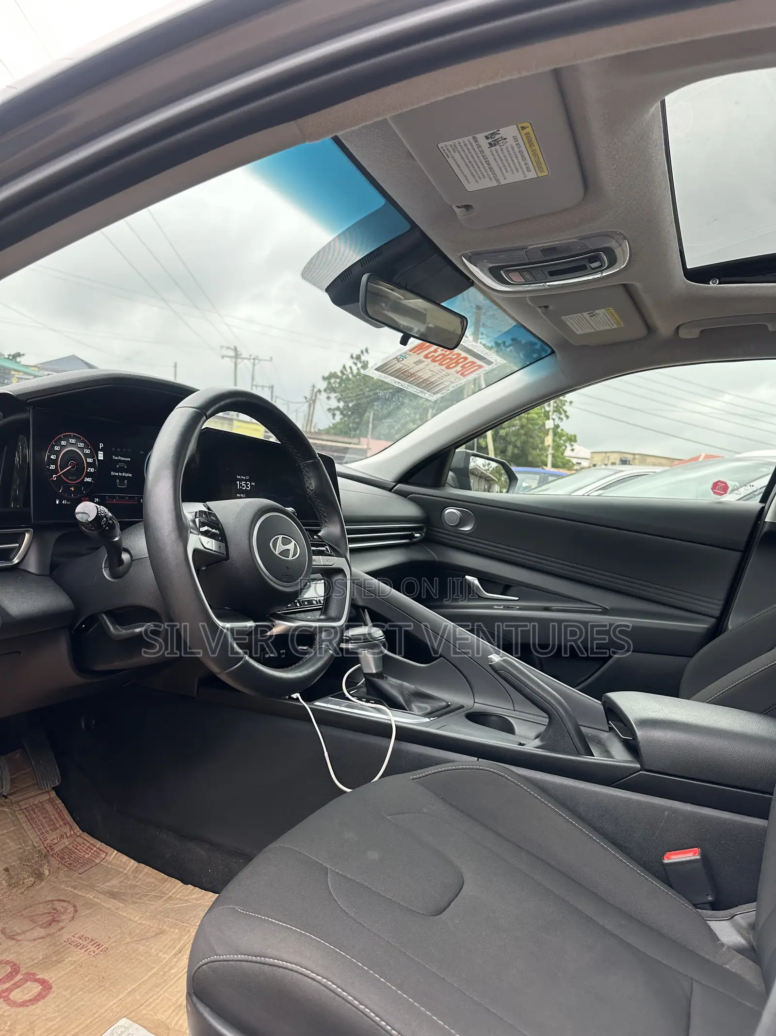 Hyundai Elantra SEL 2024 Gray