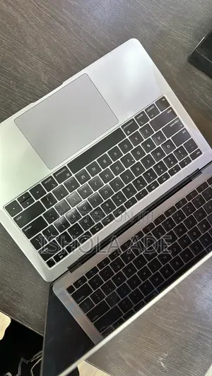 Laptop Apple MacBook Air 2019 8GB Intel Core i5 SSD 256GB