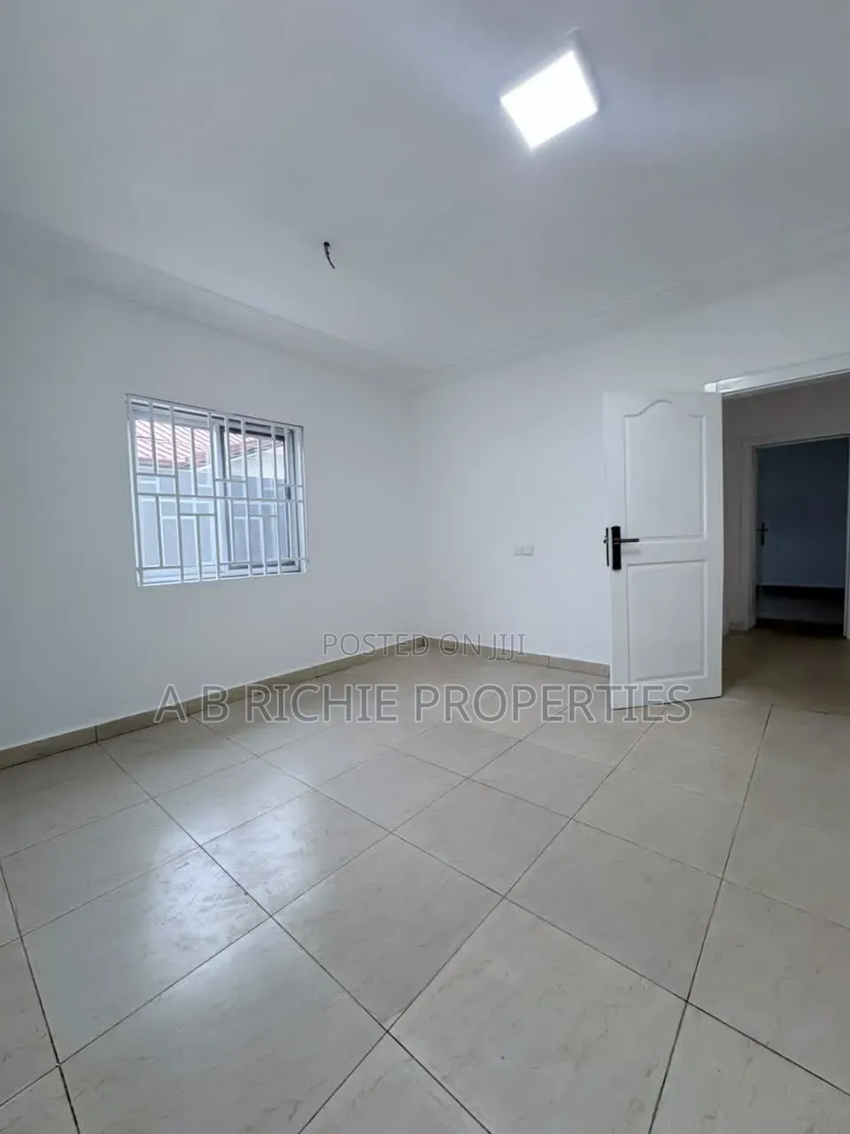 3bdrm House in Ab Richie Properties, Baatsona Total for rent