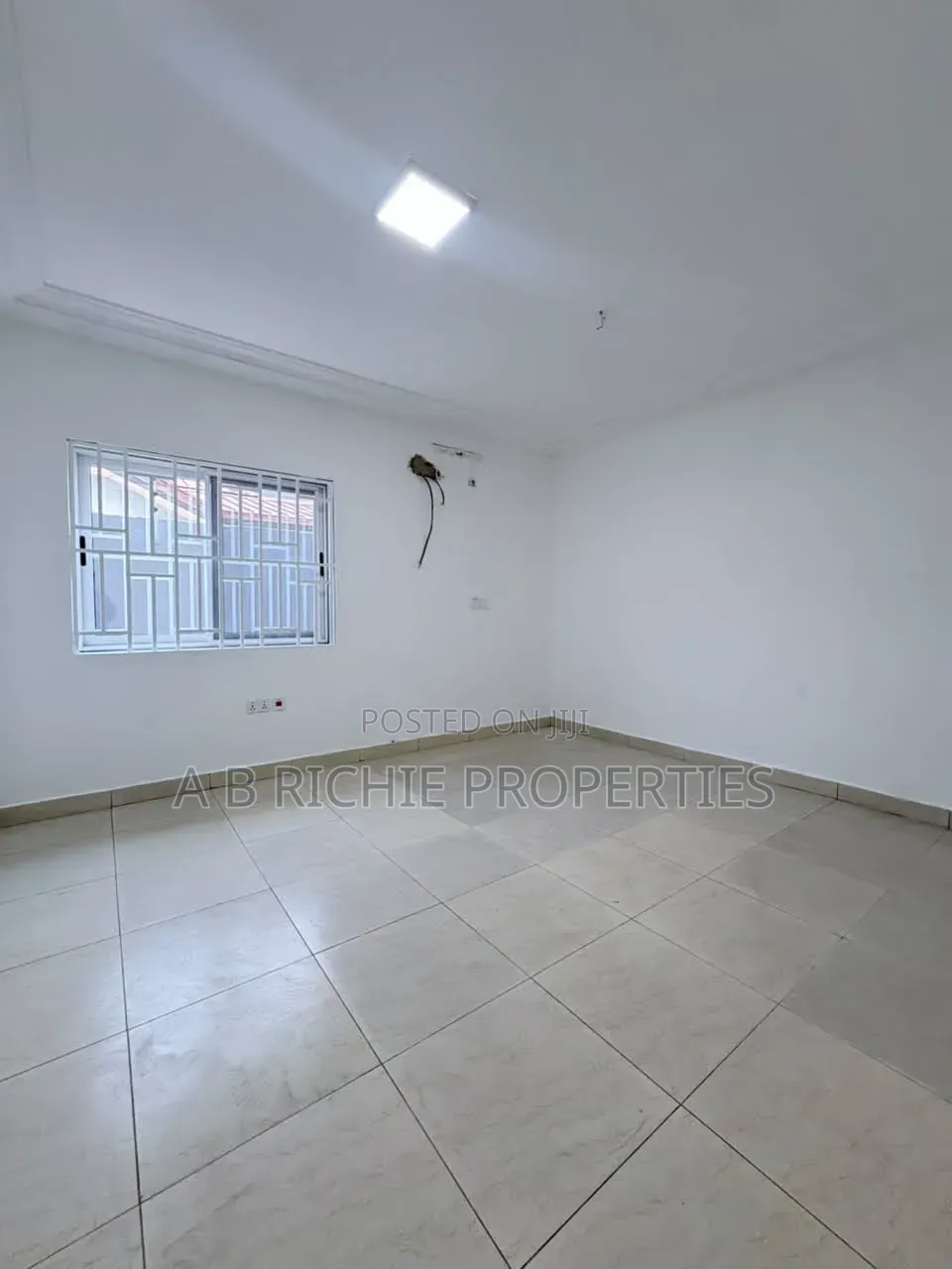 3bdrm House in Ab Richie Properties, Baatsona Total for rent