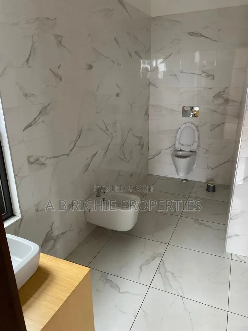 4bdrm Penthouse in Ab Richie Properties, American House for rent