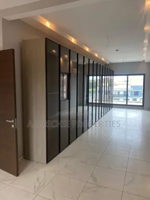 4bdrm Penthouse in Ab Richie Properties, American House for rent