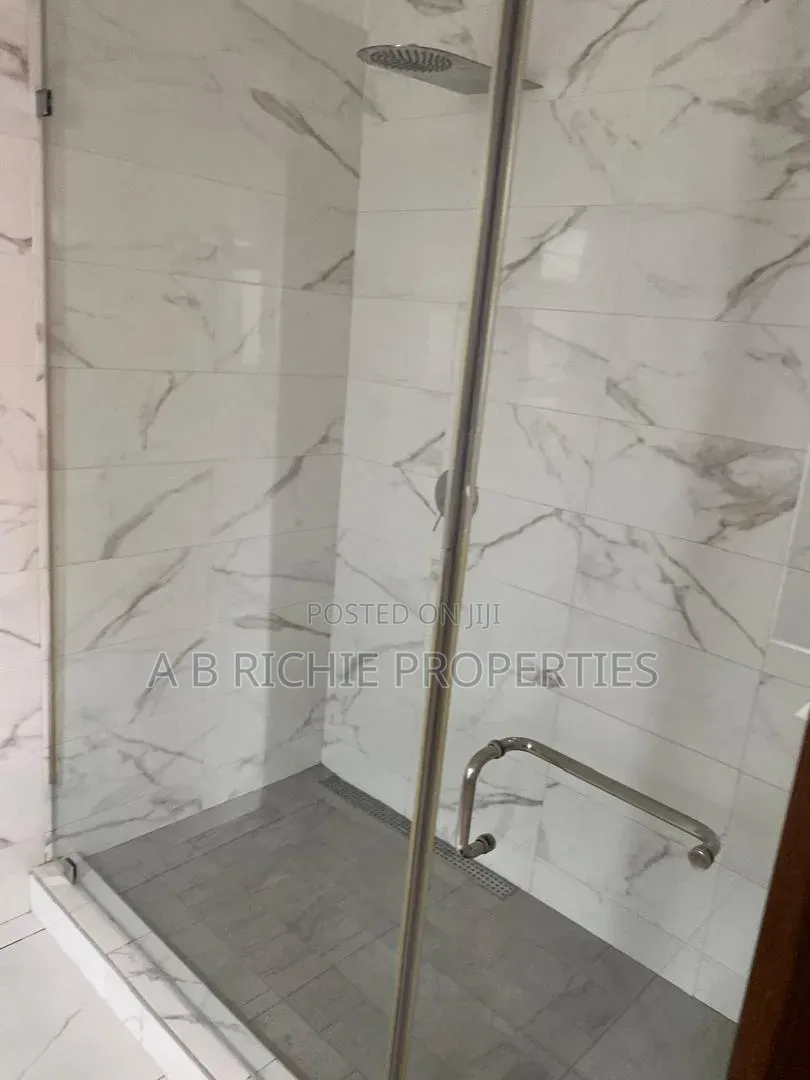 4bdrm Penthouse in Ab Richie Properties, American House for rent