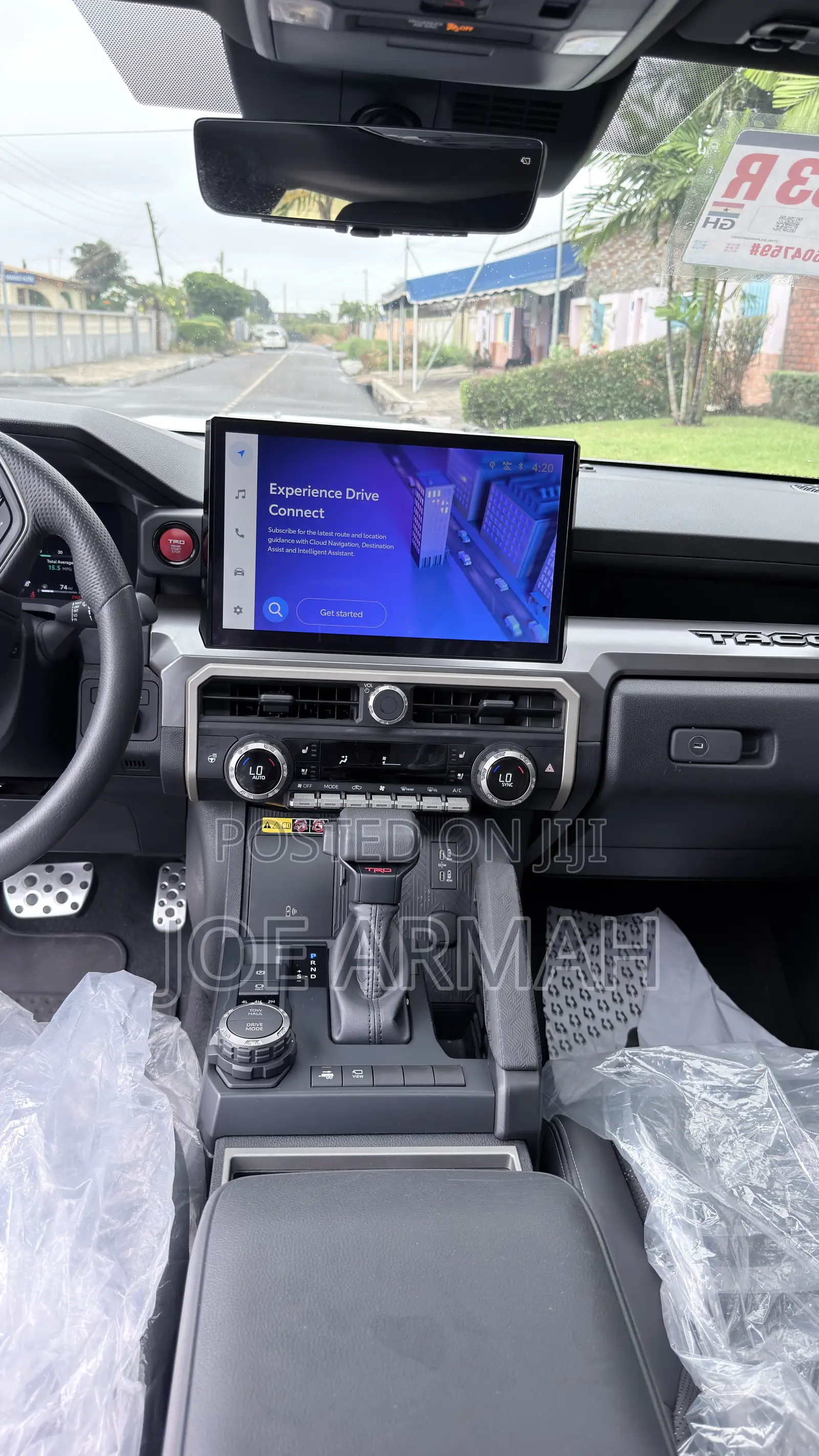 Toyota Tacoma 2024 White