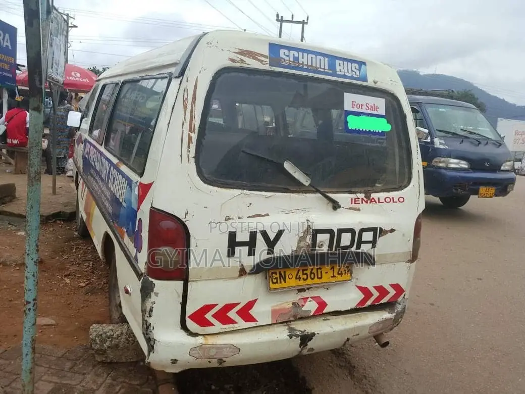 Hyundai H-100 2003 White