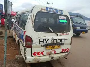 Hyundai H-100 2003 White