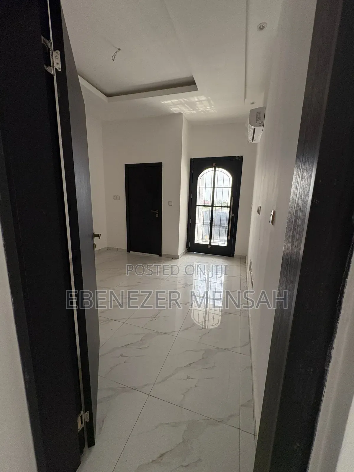 2bdrm Townhouse / Terrace in Ashaley Botwe, School Junction for rent