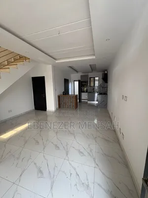 2bdrm Townhouse / Terrace in Ashaley Botwe, School Junction for rent
