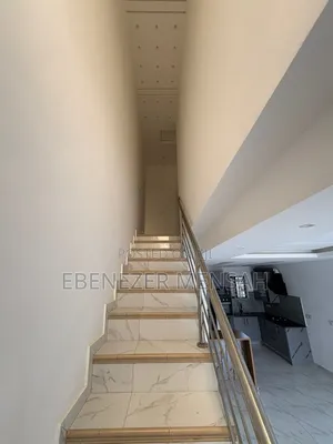 2bdrm Townhouse / Terrace in Ashaley Botwe, School Junction for rent