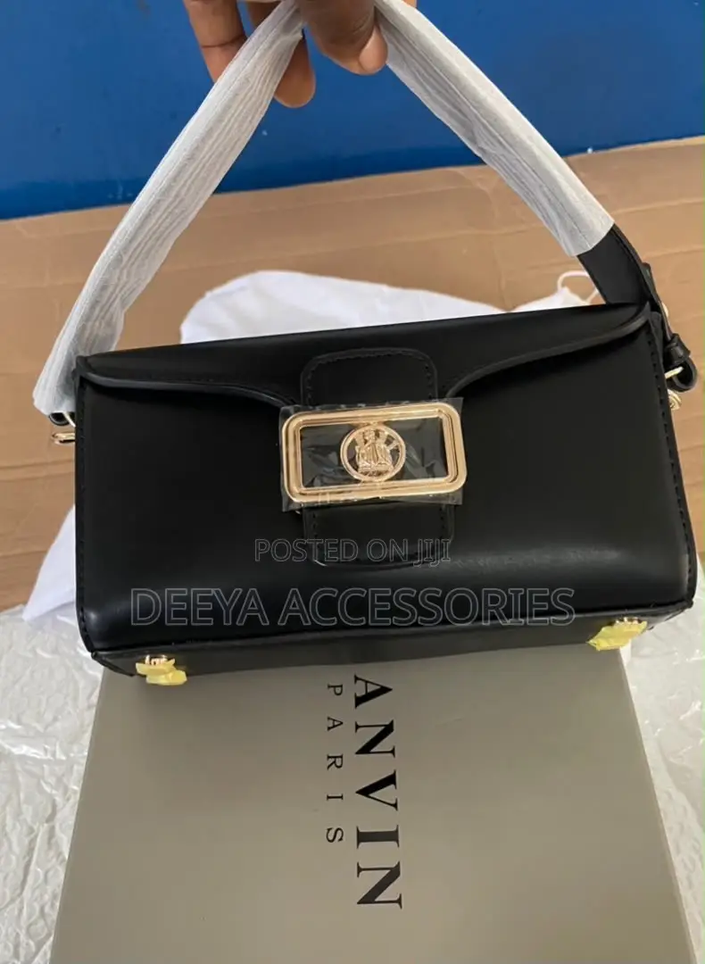 Deeya Accessories