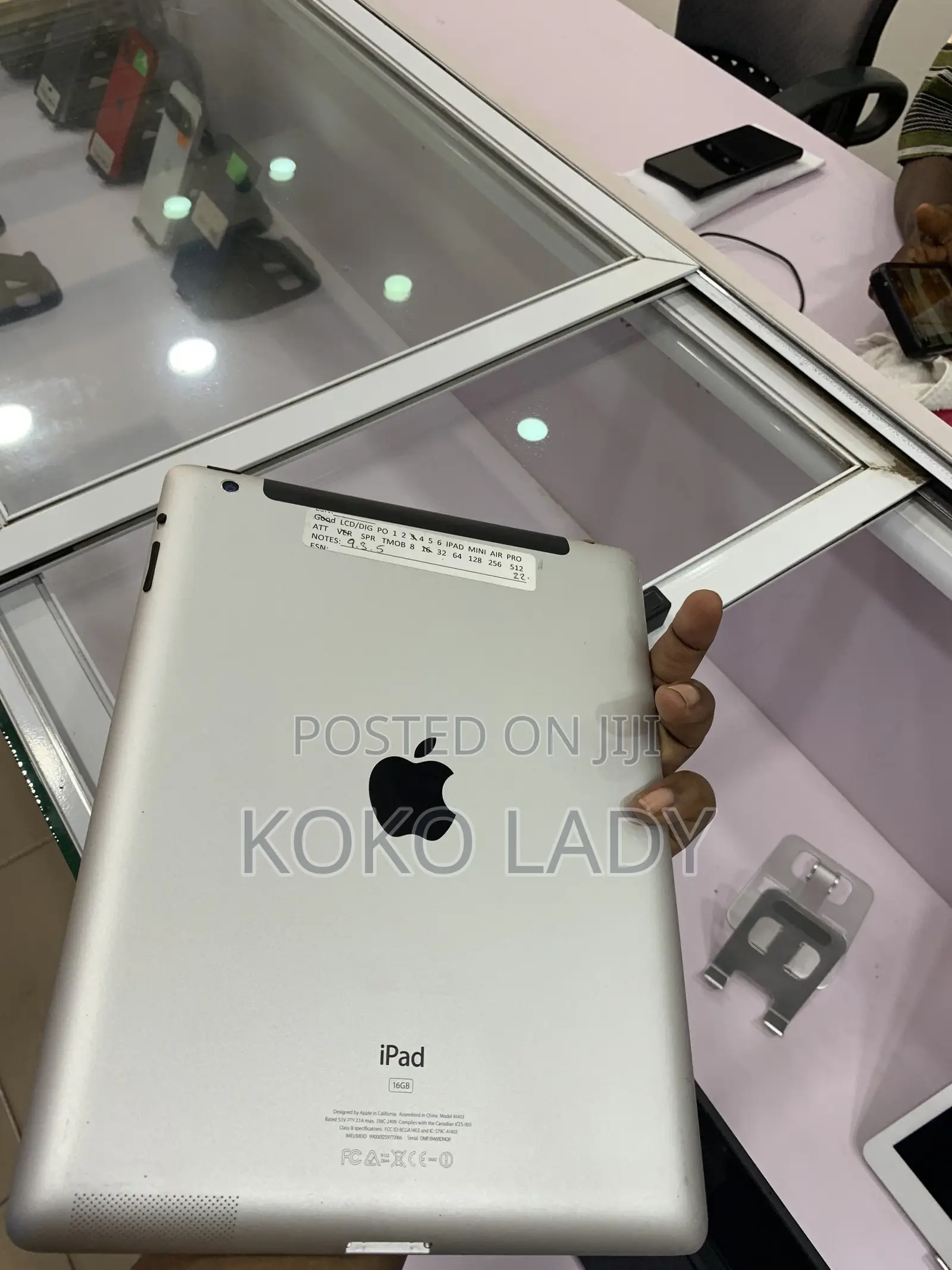 Apple iPad (2025) 64 GB White