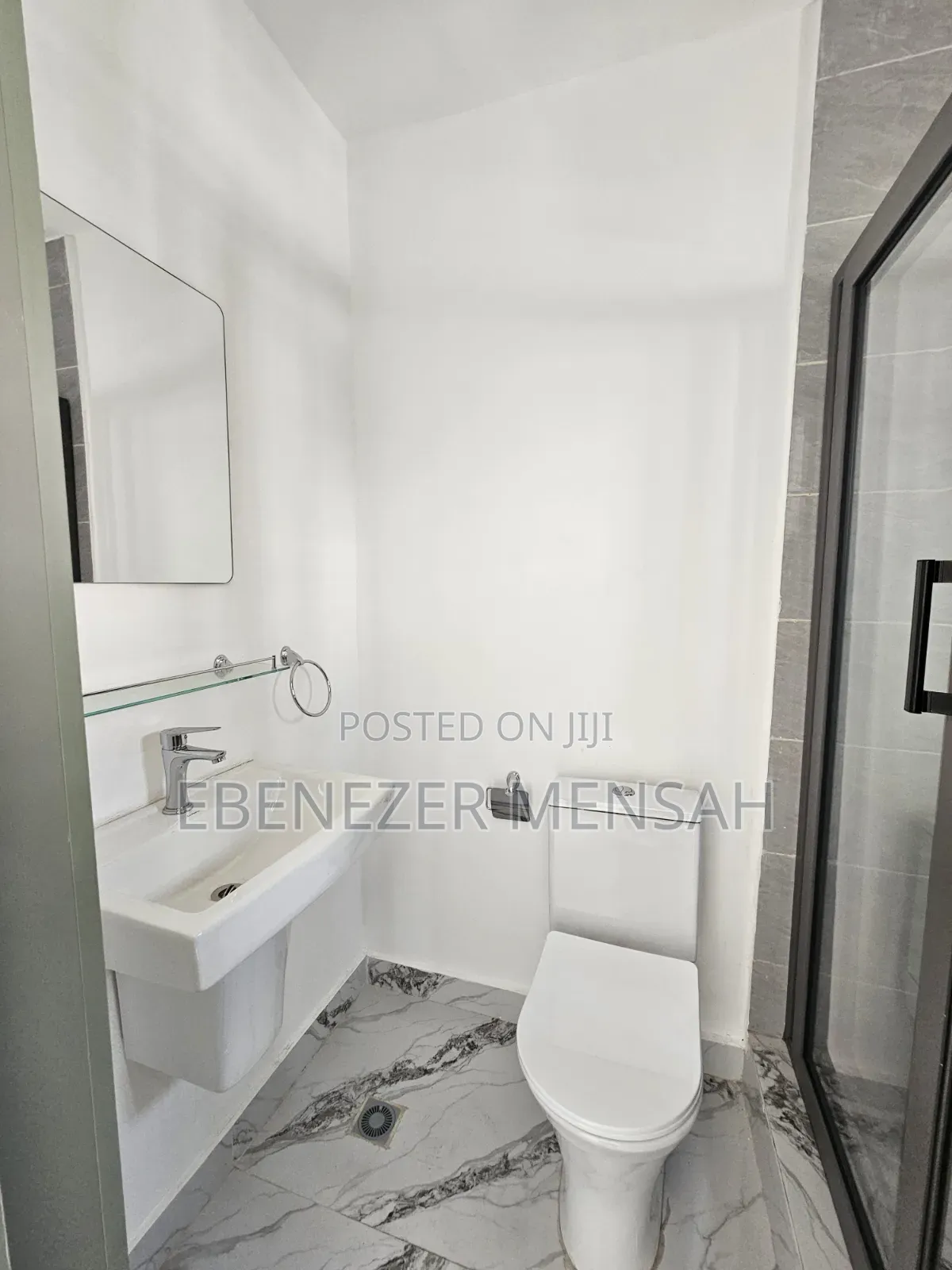 2bdrm Townhouse / Terrace in Ashaley Botwe, School Junction for rent