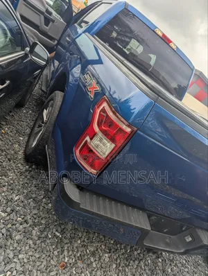 Ford F-150 2018 Blue