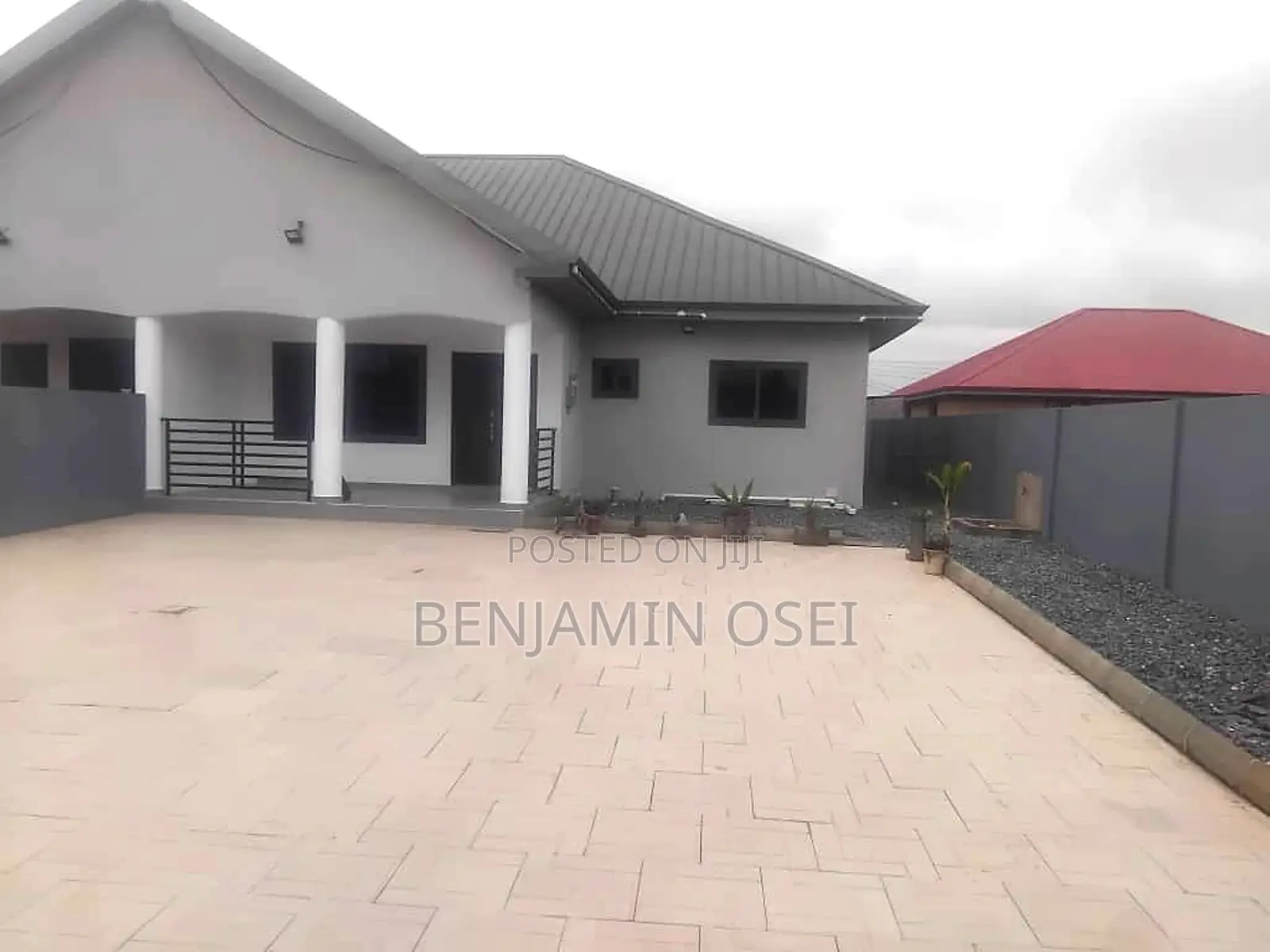 2bdrm House in Gbetsile (Assemblies, Accra Metropolitan for rent