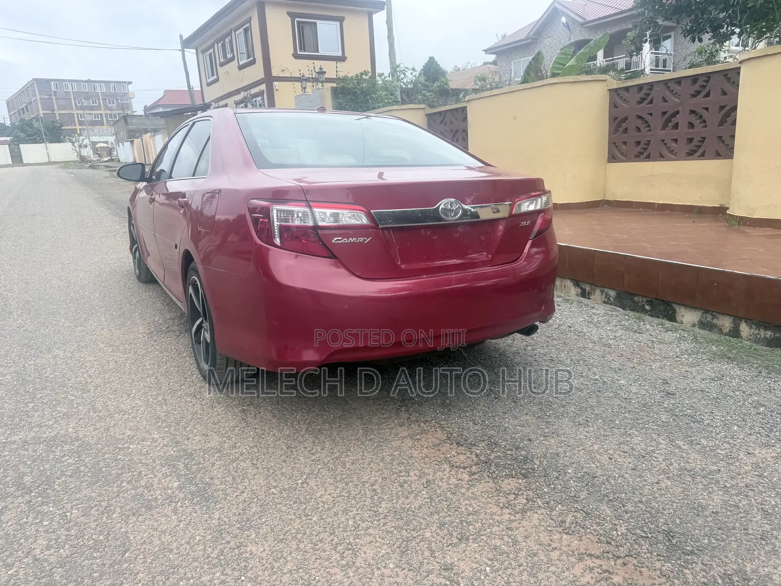 Toyota Camry XLE 4dr Sedan (2.5L 4cyl 6A) 2014 Red