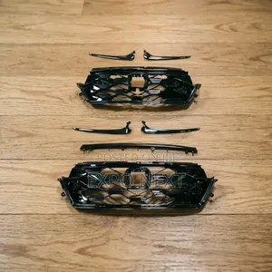 Honda CR-V 2023-2025 Front Grille