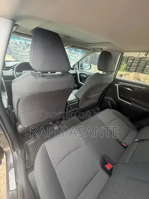 Toyota RAV4 LE AWD 2023 Gray