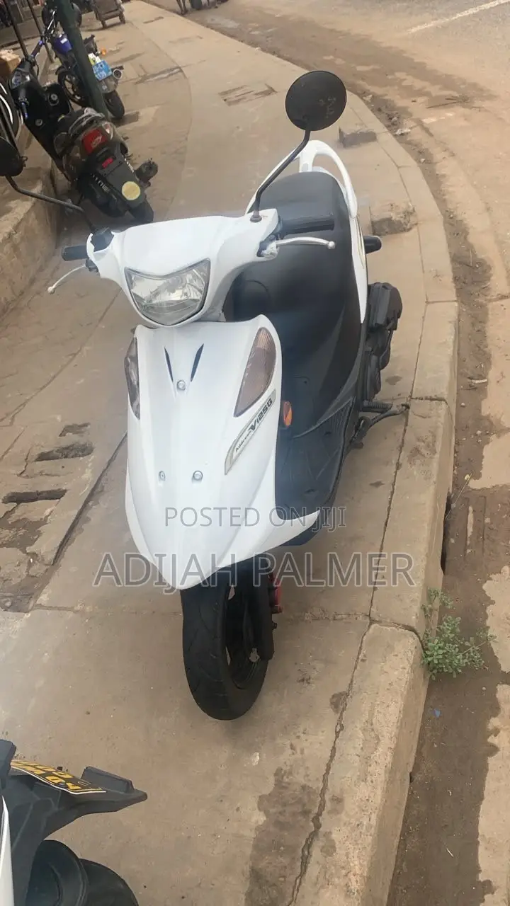 Suzuki Access 125 2022 White