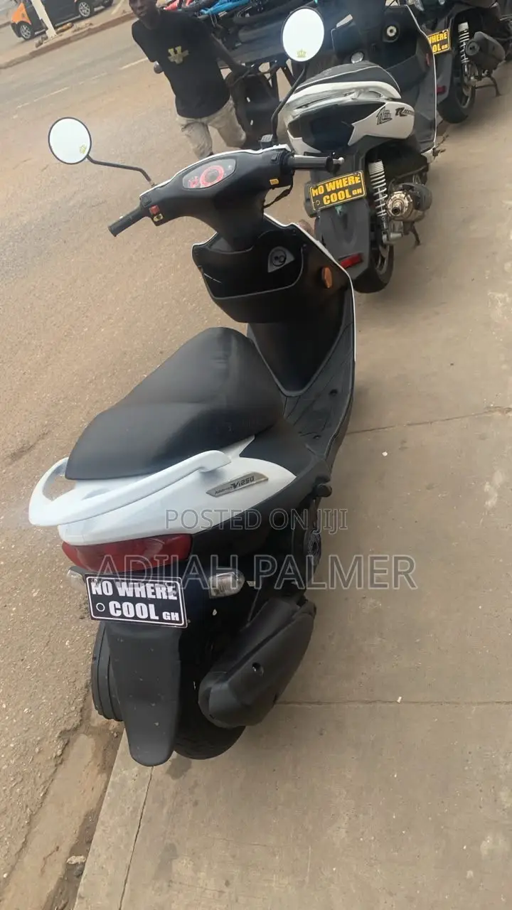 Suzuki Access 125 2022 White