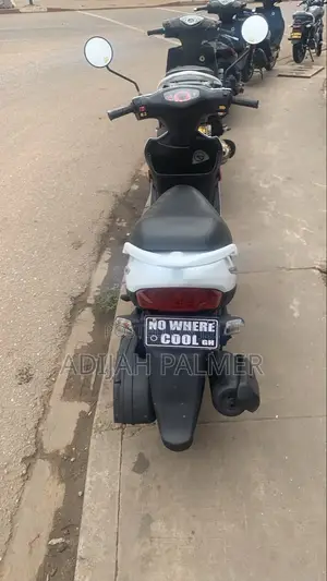 Suzuki Access 125 2022 White