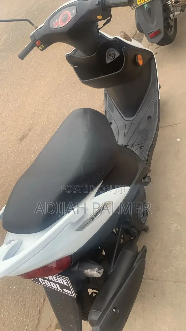 Suzuki Access 125 2022 White
