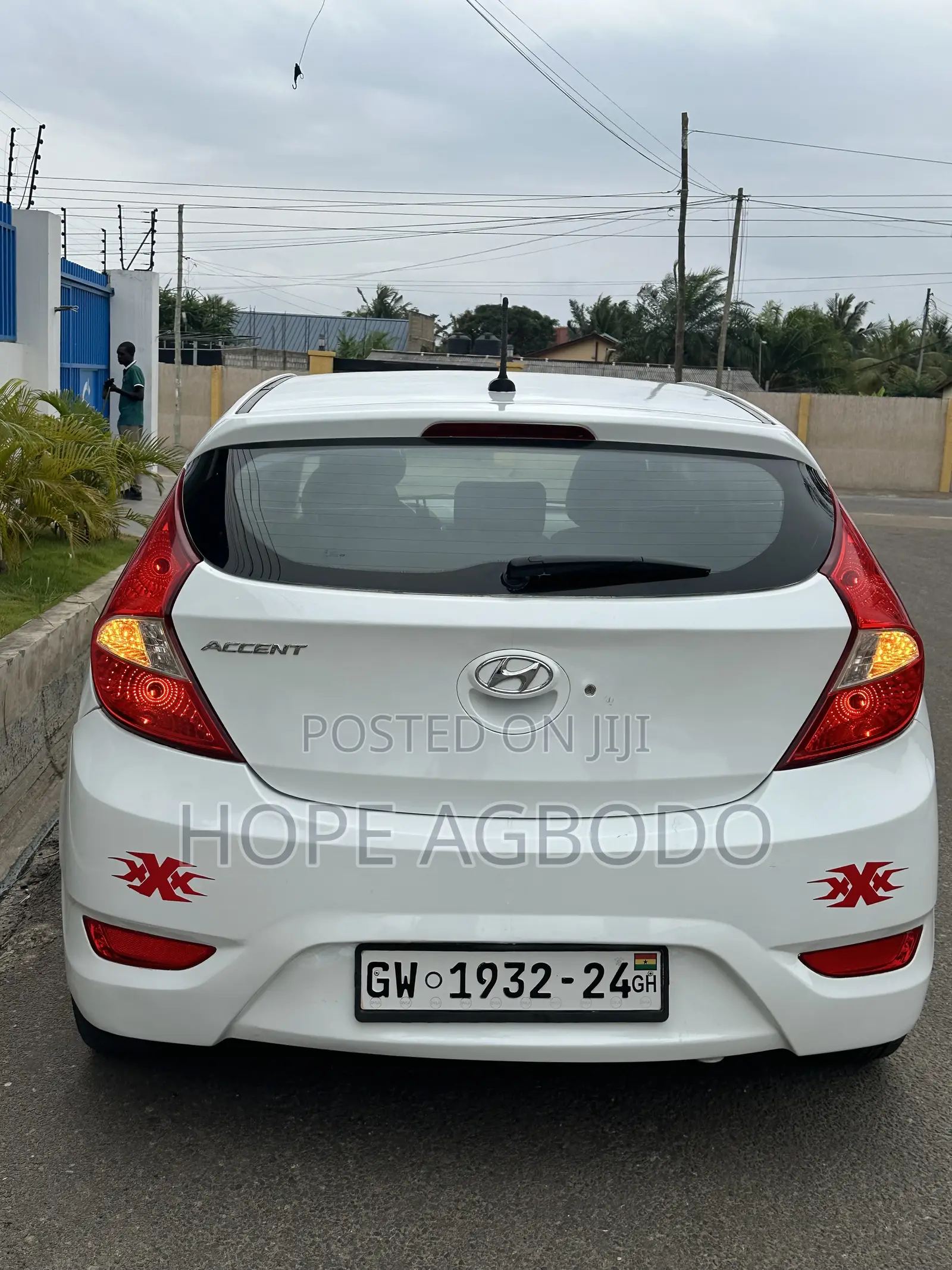 Hyundai Accent GS 4dr Hatchback (1.6L 4cyl 6A) 2015 White