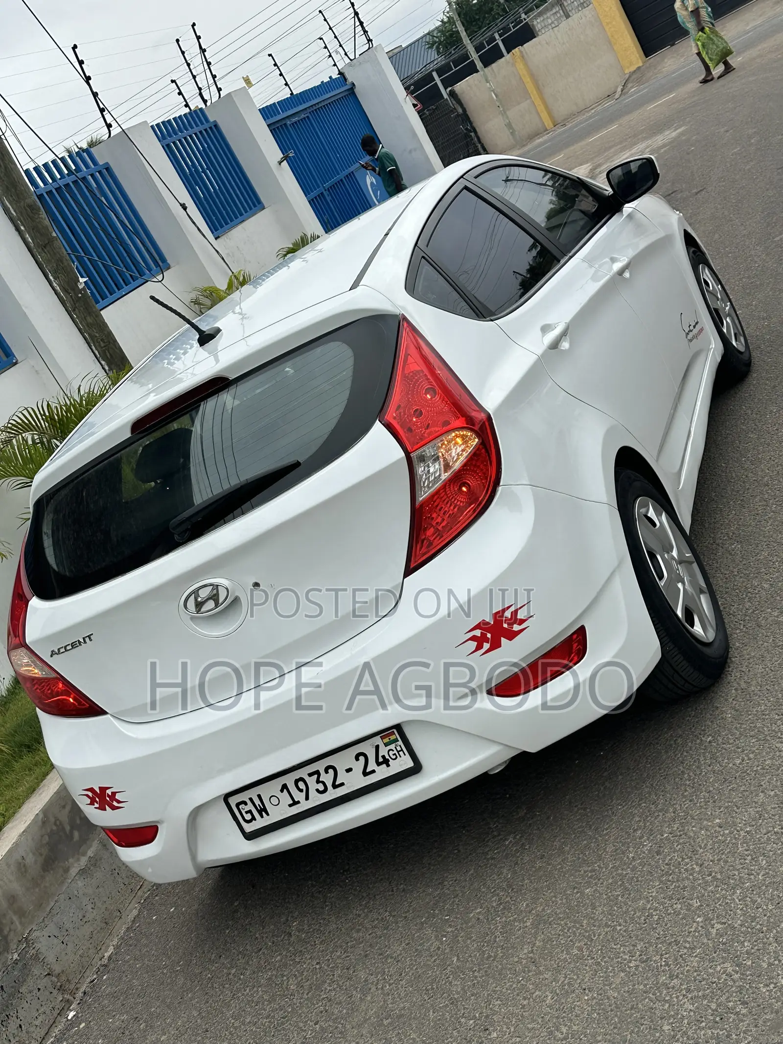 Hyundai Accent GS 4dr Hatchback (1.6L 4cyl 6A) 2015 White