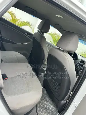 Hyundai Accent GS 4dr Hatchback (1.6L 4cyl 6A) 2015 White