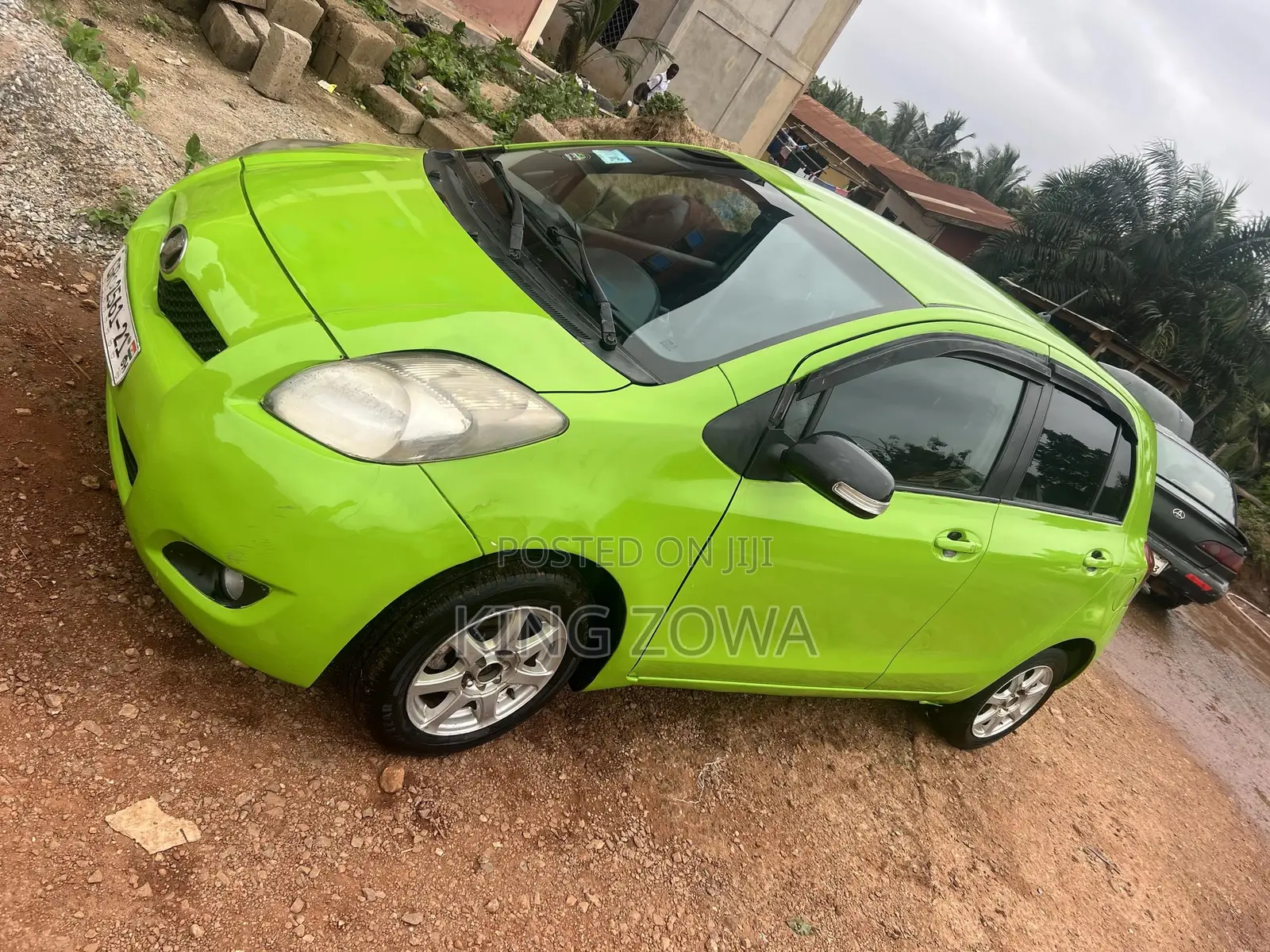 Toyota Vitz 2010 Green