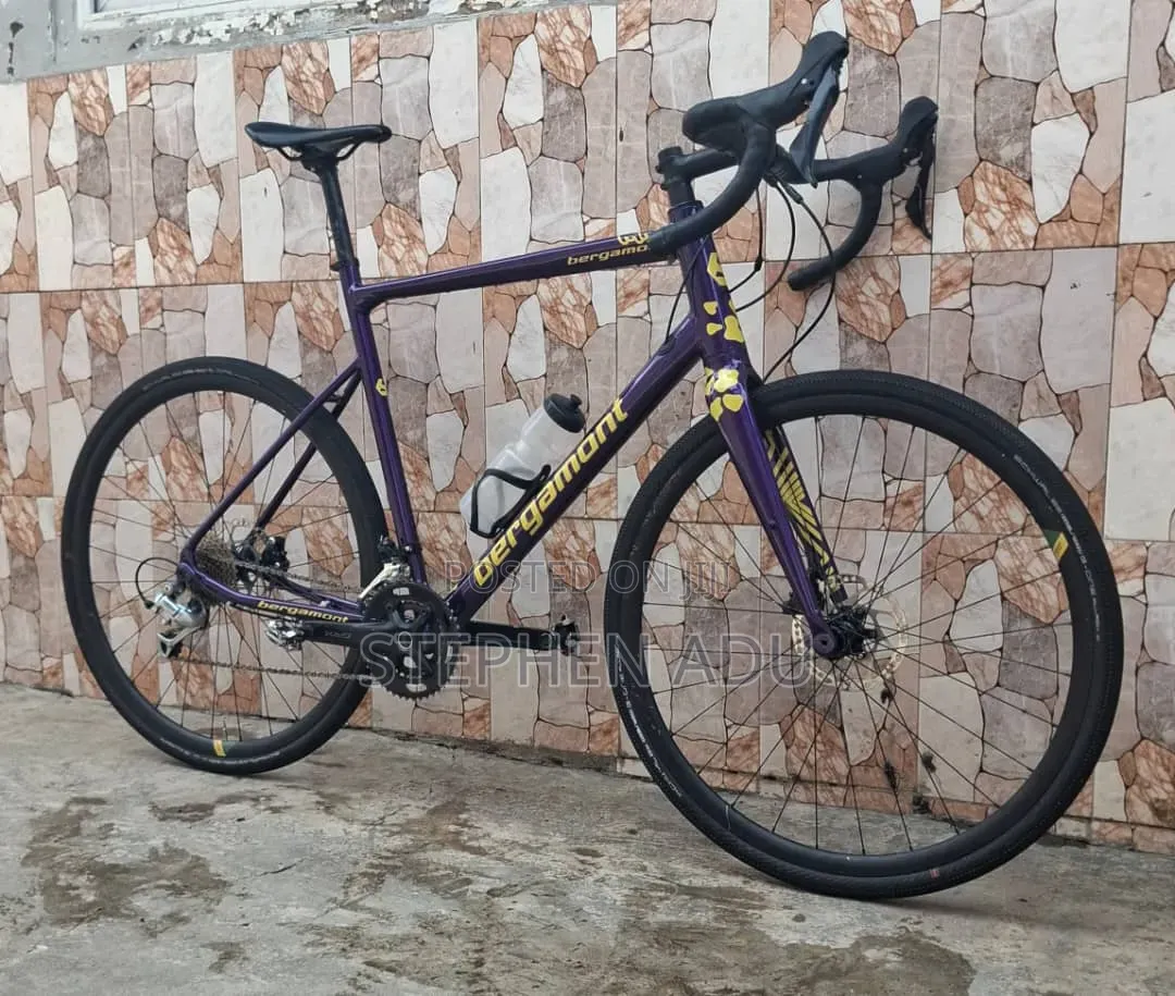 Gravel Road Bike With 9speed and Hydraulic Brakes