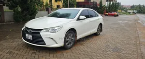 Toyota Camry 2016 White