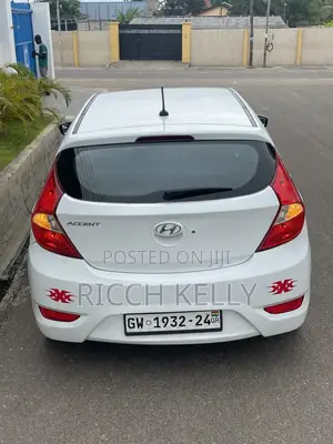 Hyundai Accent SE Sedan 2016 White