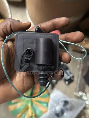 Honda Civic16-20 Fuel Lid Actuator