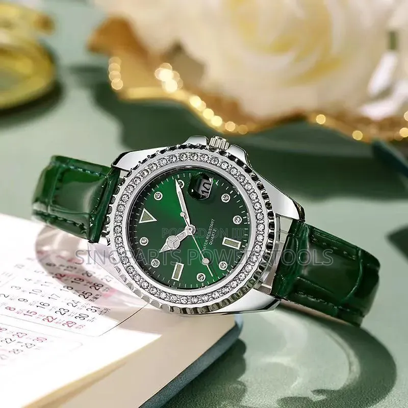 Green Dial Quartz Wristwatch With Crystal Bezel