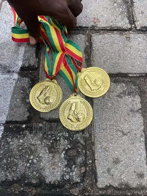 Original Football Medals Available at Cool Price