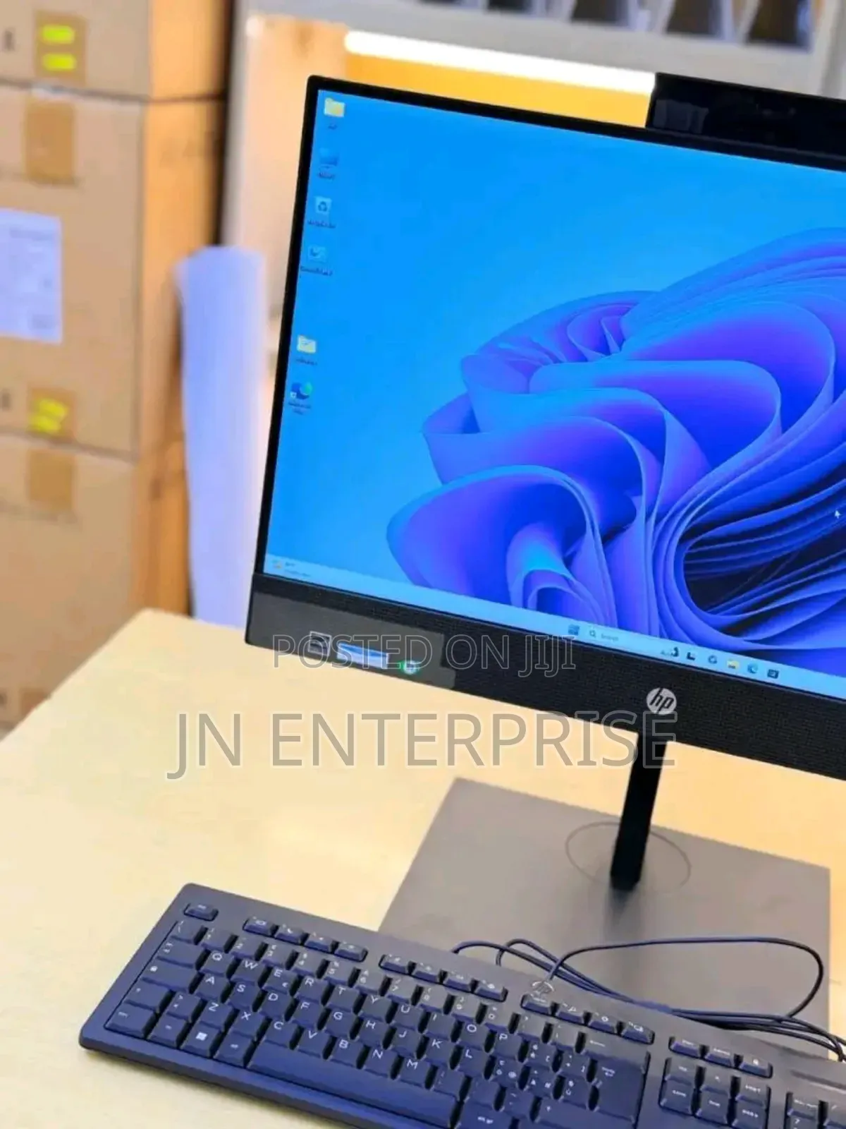 New Desktop Computer HP 200 G4 All-in-One 16GB Intel Core i7 SSD 512GB