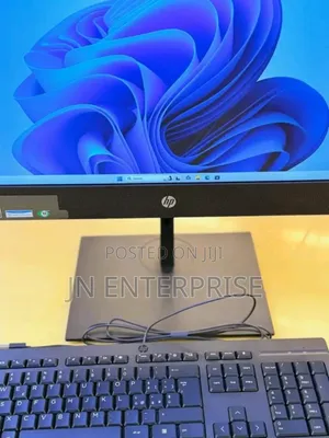 New Desktop Computer HP 200 G4 All-in-One 16GB Intel Core i7 SSD 512GB