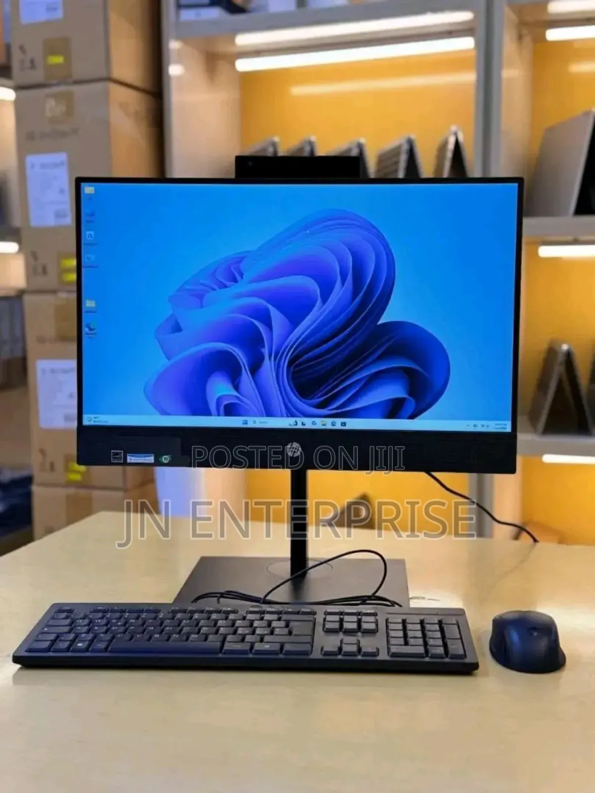 New Desktop Computer HP 200 G4 All-in-One 16GB Intel Core i7 SSD 512GB