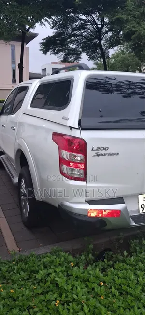 Mitsubishi L200 2018 White