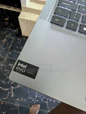 Laptop Dell Latitude 7520 32GB Intel Core Ultra 7 SSD 512GB