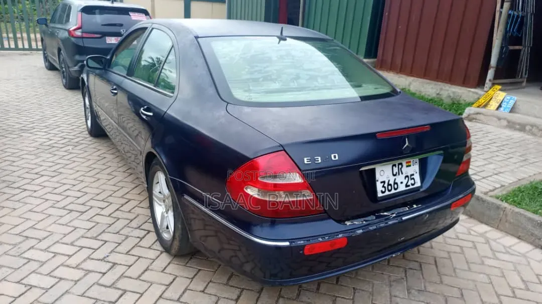 Mercedes-Benz E320 2003 Blue