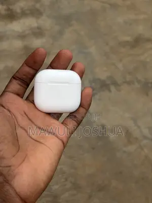 Original AirPods 4 No ANC