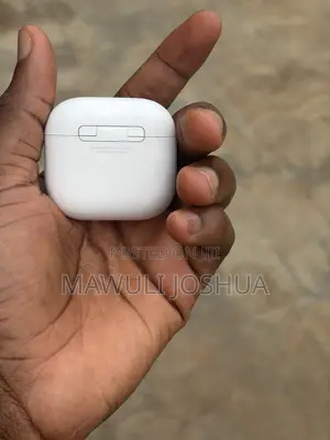 Original AirPods 4 No ANC