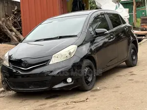 Toyota Vitz 2012 Black