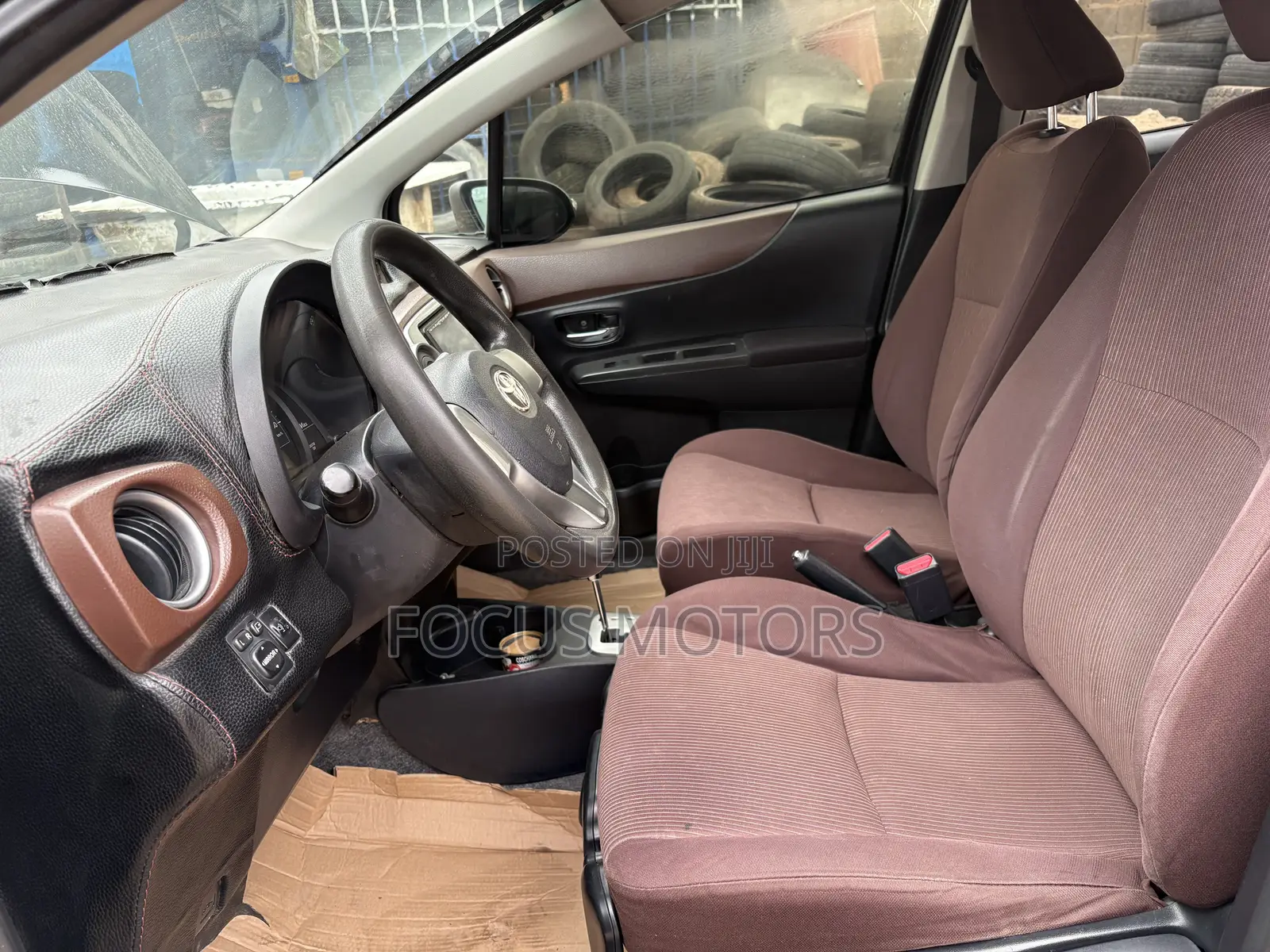 Toyota Vitz 2012 Black